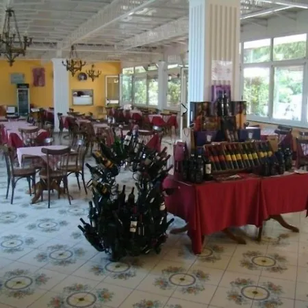 מלון Zeus פומפיי