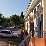 Zeus Hotell 3*