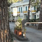 Hotell Zeus 3*