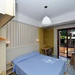 Hotell Zeus 3*