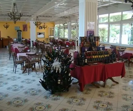 Hotel Zeus 3*