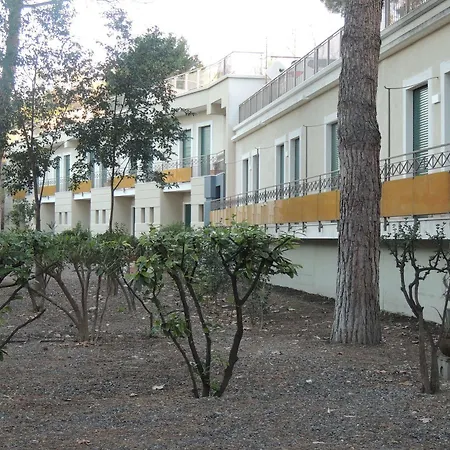 Zeus Hotel 3*