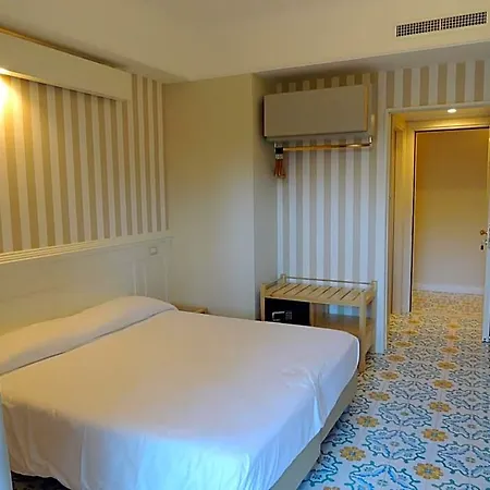 Zeus Hotel Pompei
